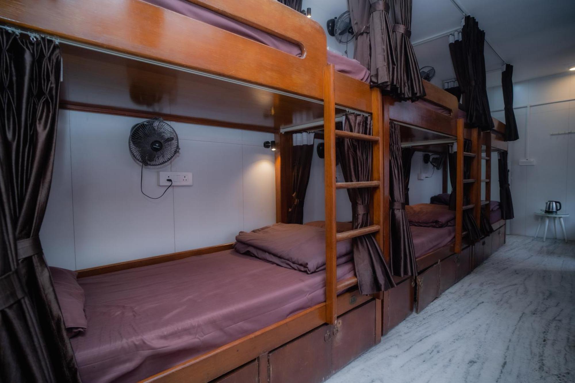 Pearl Courtyard Dormitory Bénarès Extérieur photo
