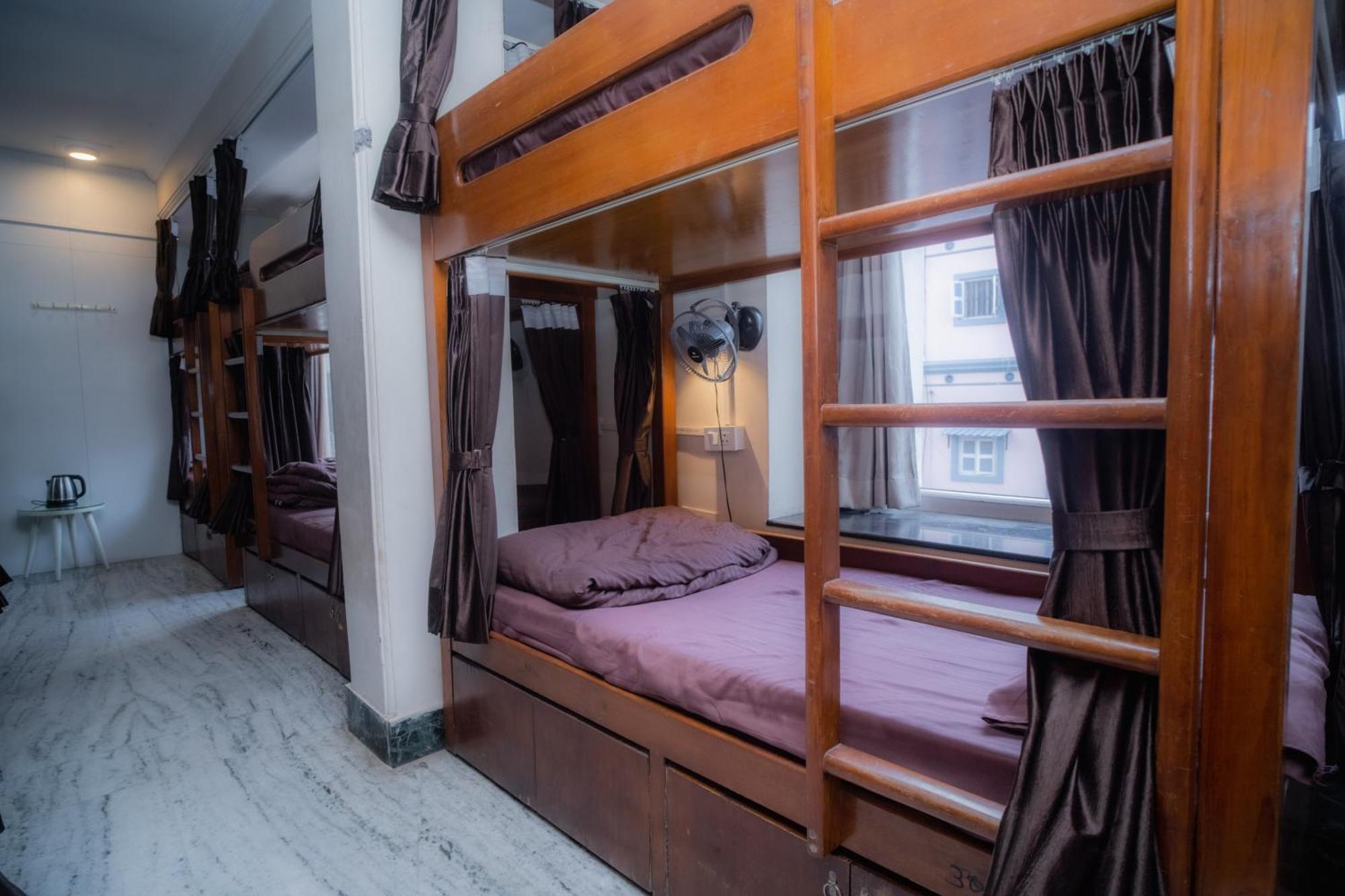 Pearl Courtyard Dormitory Bénarès Extérieur photo