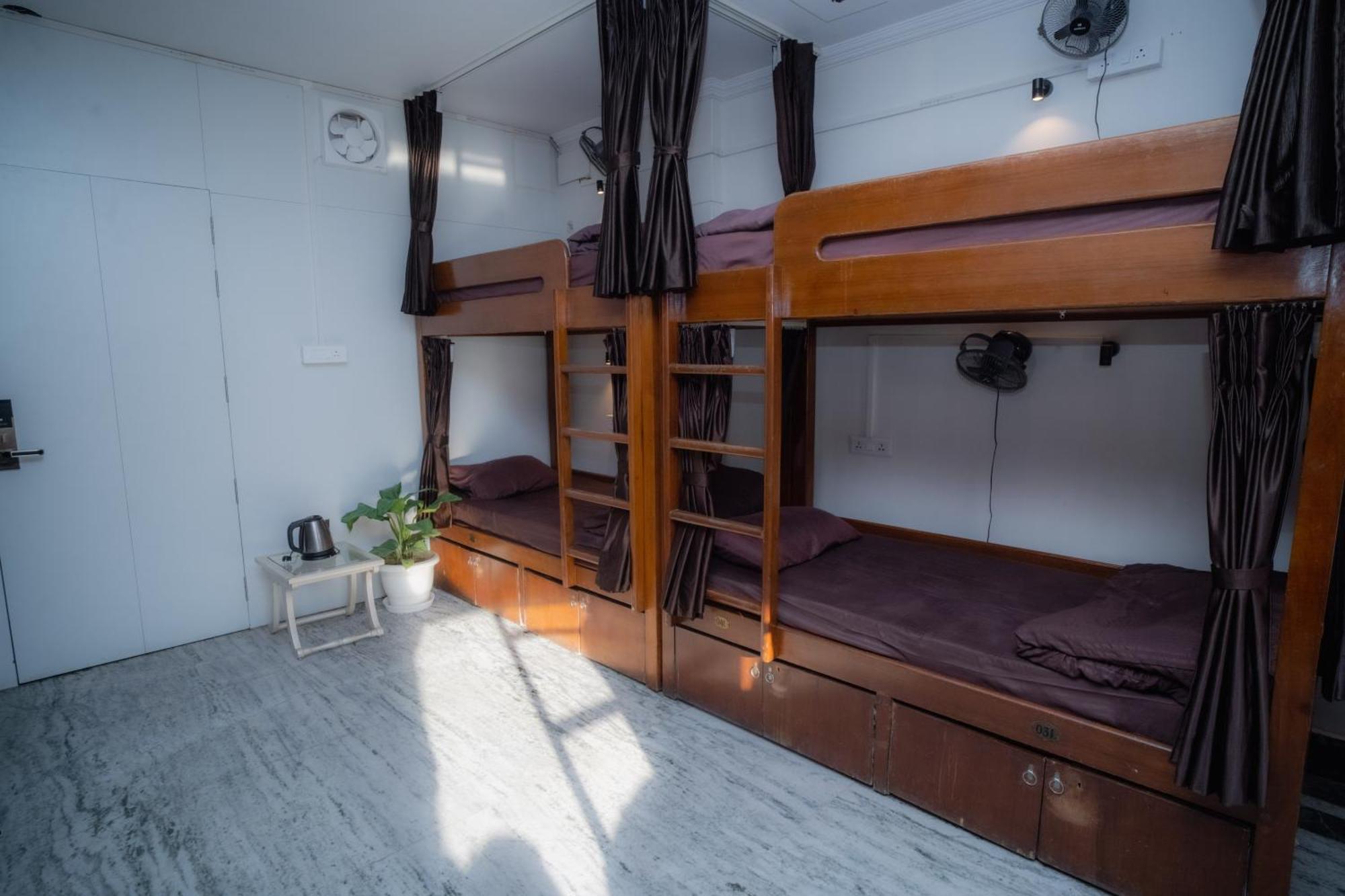 Pearl Courtyard Dormitory Bénarès Extérieur photo