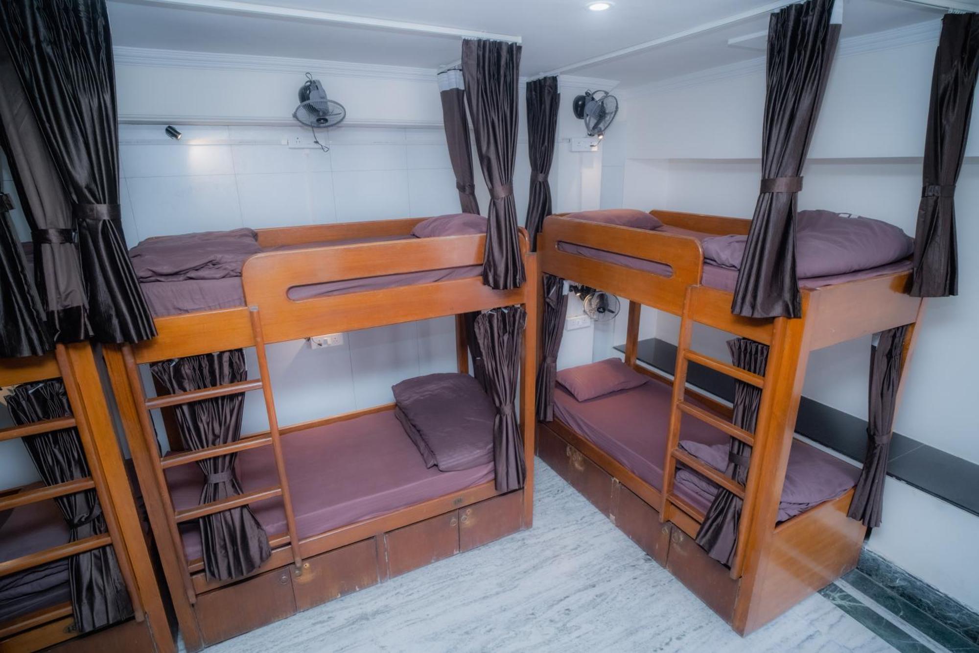 Pearl Courtyard Dormitory Bénarès Extérieur photo